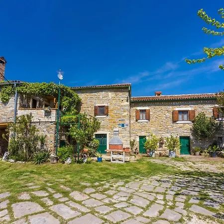 بيت للعطل House Dorino Zatka Cepic