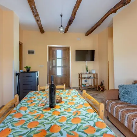 بيت للعطل House Dorino Zatka Cepic